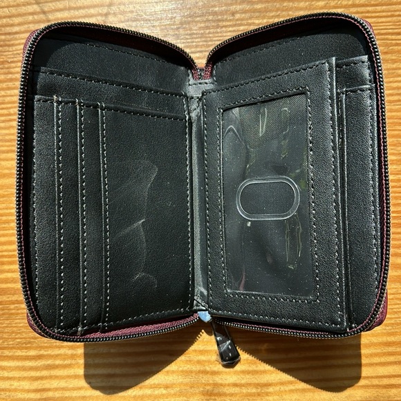 Magenta wallet NWOT - Picture 2 of 5